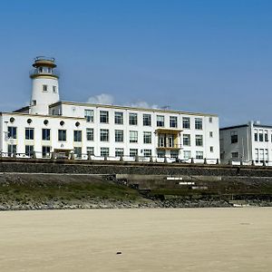 Hotel De Zeevaartschool